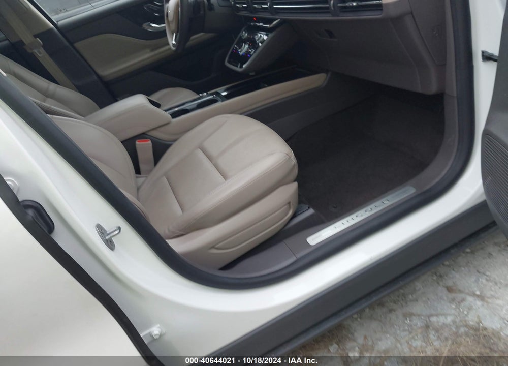 2022 LINCOLN CORSAIR STANDARD VIN: 5LMCJ1C96NUL18823