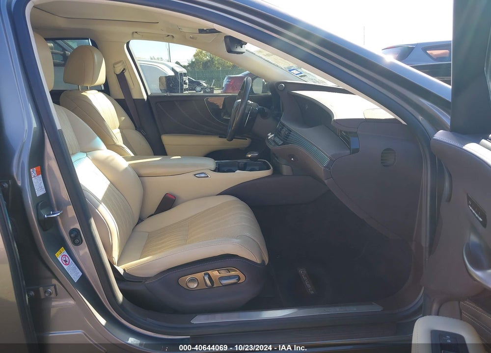 2018 LEXUS LS 500 VIN: JTHB5LFF2J5001869