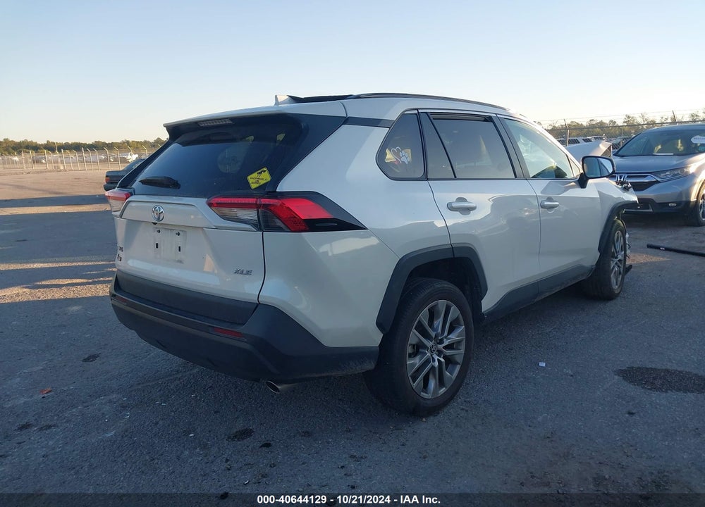 2022 TOYOTA RAV4 XLE PREMIUM VIN: 2T3C1RFV7NW211104