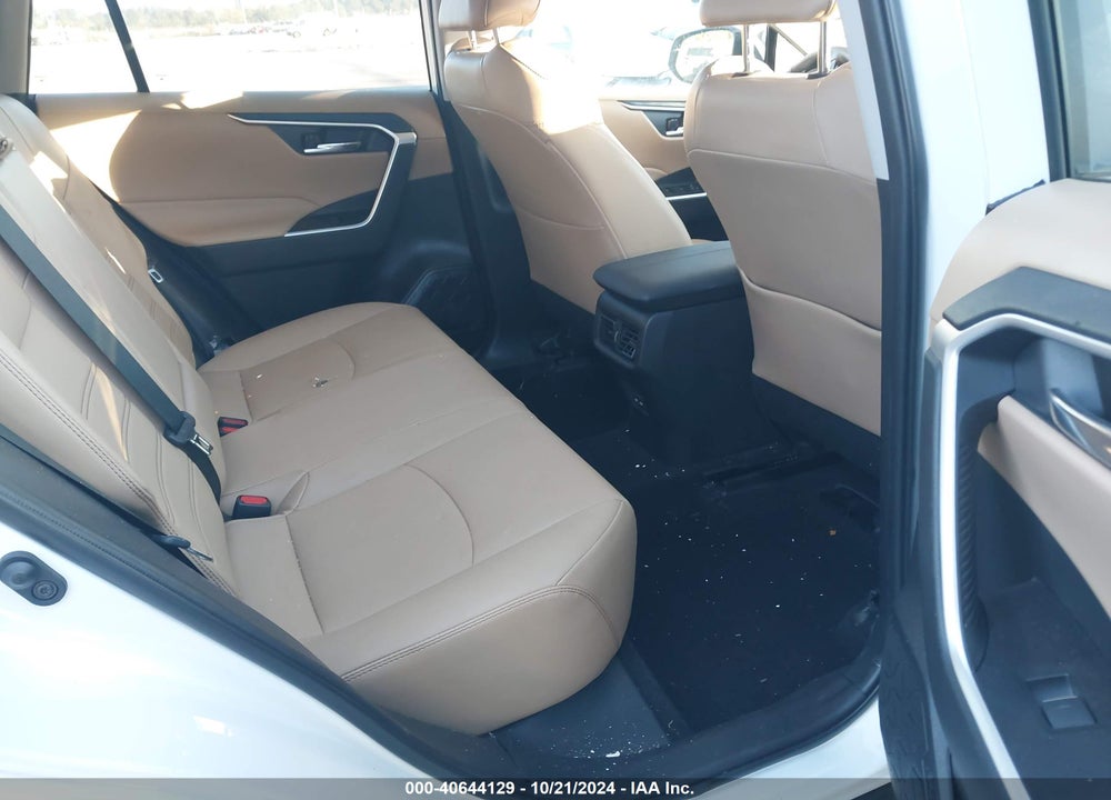 2022 TOYOTA RAV4 XLE PREMIUM VIN: 2T3C1RFV7NW211104