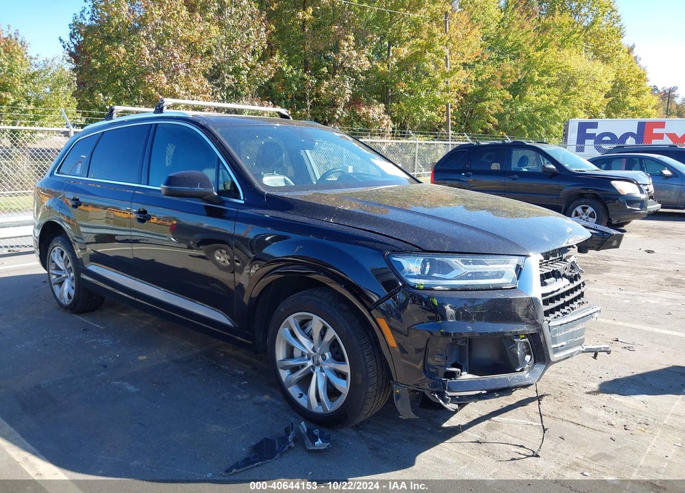 2018 AUDI Q7 3.0T PREMIUM VIN: WA1LAAF72JD014717