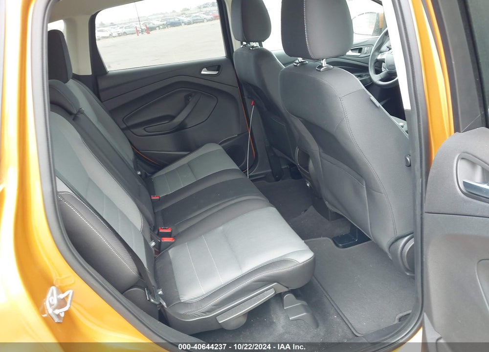 2016 FORD ESCAPE SE VIN: 1FMCU0G74GUC27405