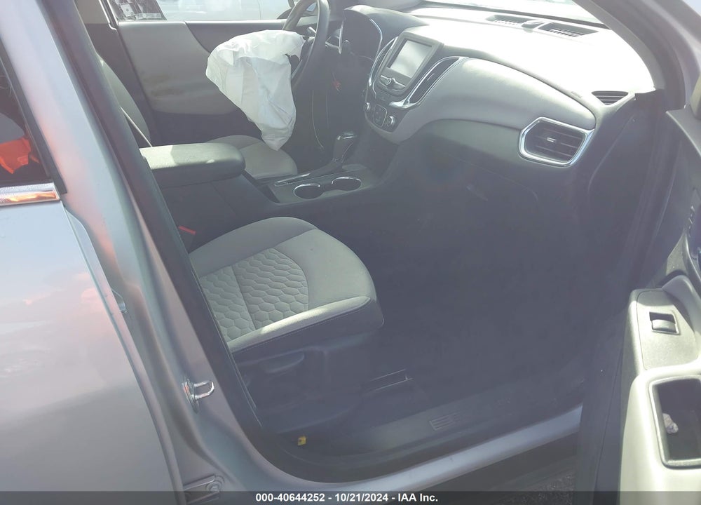 2018 CHEVROLET EQUINOX LT VIN: 2GNAXJEV4J6344473