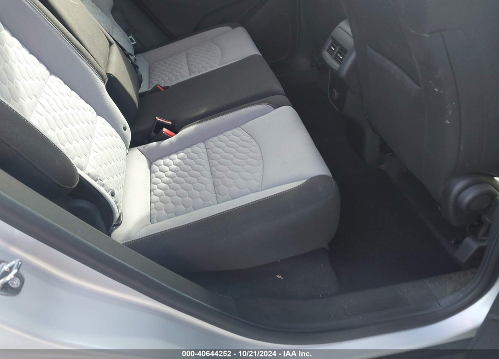 2018 CHEVROLET EQUINOX LT VIN: 2GNAXJEV4J6344473