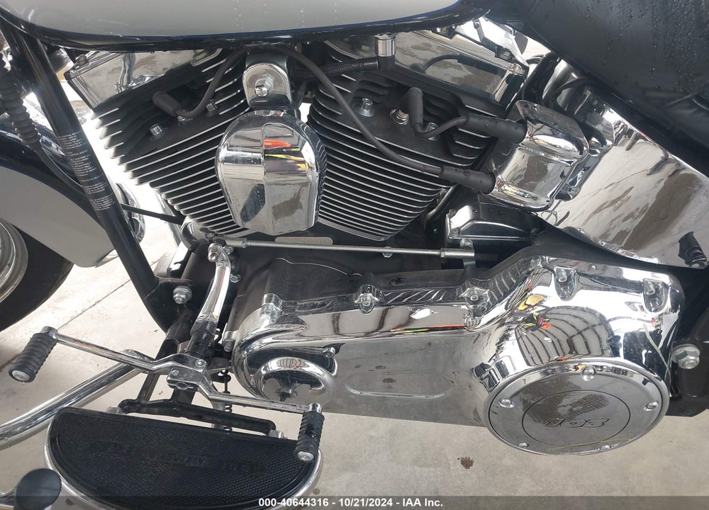2013 HARLEY-DAVIDSON FLSTC HERITAGE SOFTAIL CLASSIC VIN: 1HD1BWV17DB051491