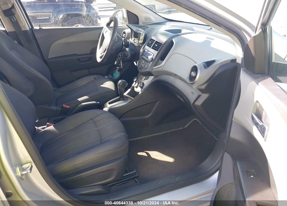 2014 CHEVROLET SONIC LT AUTO VIN: 1G1JC5SH7E4175818