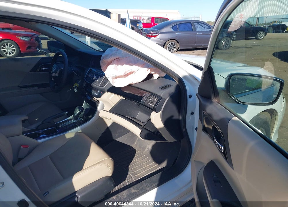 2017 HONDA ACCORD LX VIN: 1HGCR2F3XHA275768