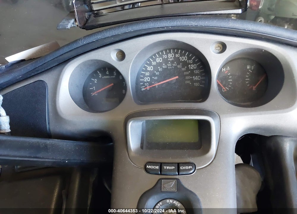 2002 HONDA GL1800 VIN: 1HFSC47042A103602