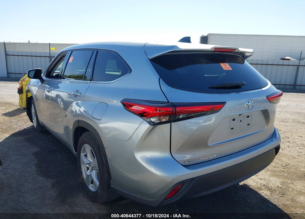 2022 TOYOTA HIGHLANDER L VIN: 5TDCZRAH6NS097916