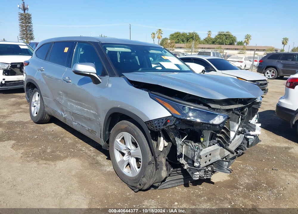 2022 TOYOTA HIGHLANDER L VIN: 5TDCZRAH6NS097916