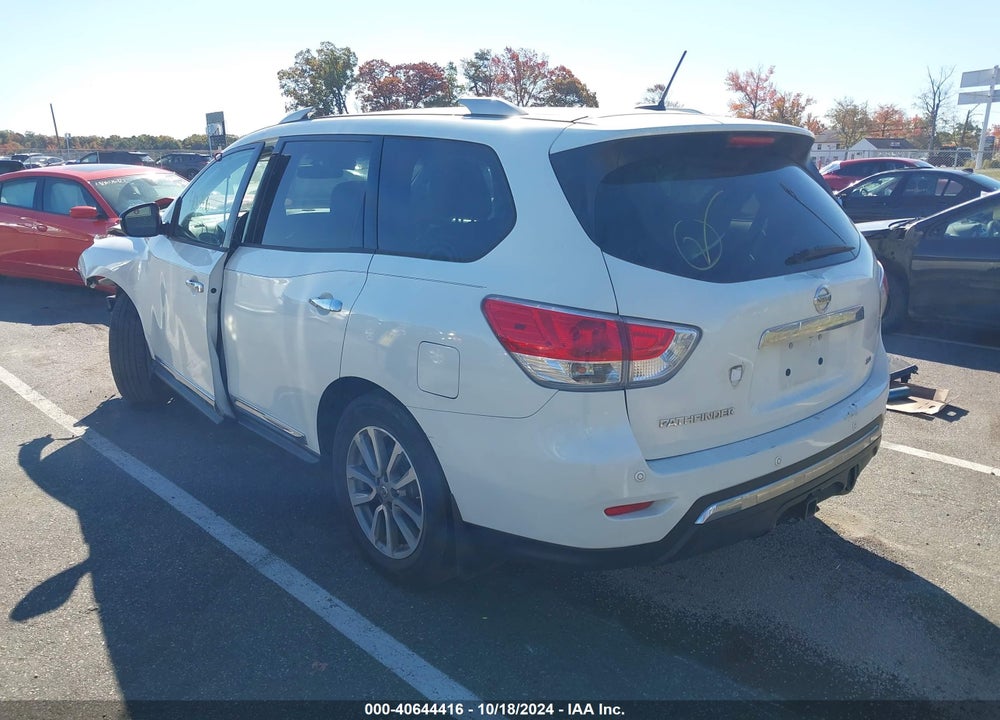 2015 NISSAN PATHFINDER SL VIN: 5N1AR2MN7FC621511