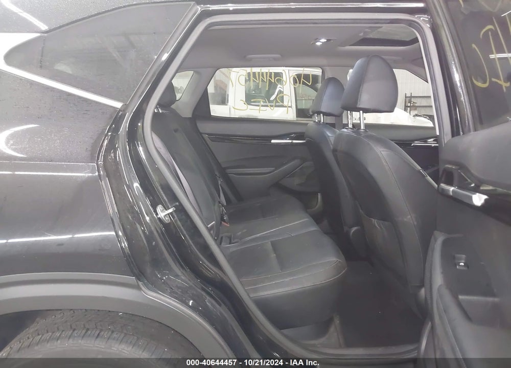 2021 KIA SELTOS EX VIN: KNDERCAA7M7163259