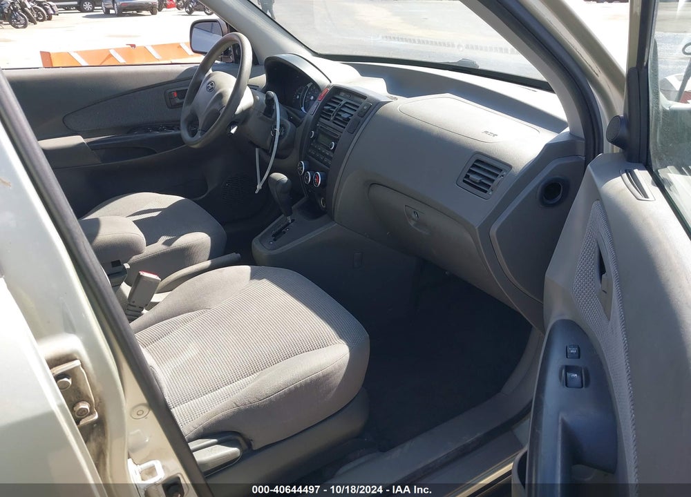 2008 HYUNDAI TUCSON VIN: KM8JM12D48U792149