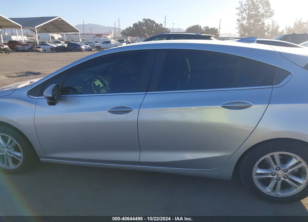 2017 CHEVROLET CRUZE LT AUTO VIN: 3G1BE6SM8HS561122
