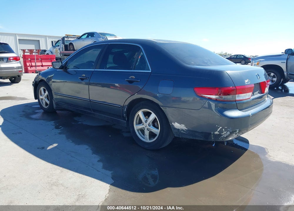 2003 HONDA ACCORD 2.4 EX VIN: JHMCM56723C069812