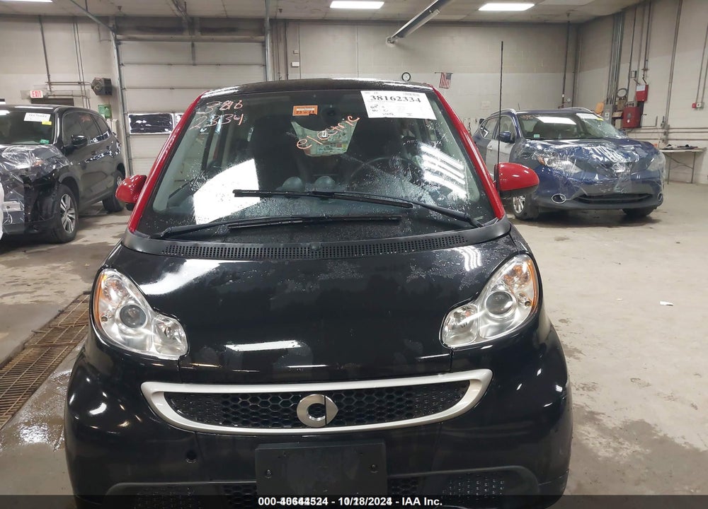 2015 SMART FORTWO VIN: WMEEJ9AAXFK824424