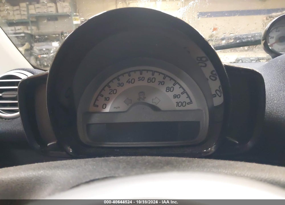 2015 SMART FORTWO VIN: WMEEJ9AAXFK824424