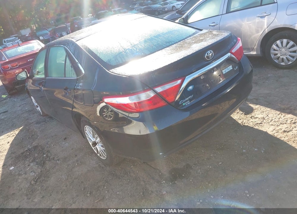 2017 TOYOTA CAMRY LE VIN: 4T1BF1FK0HU352761