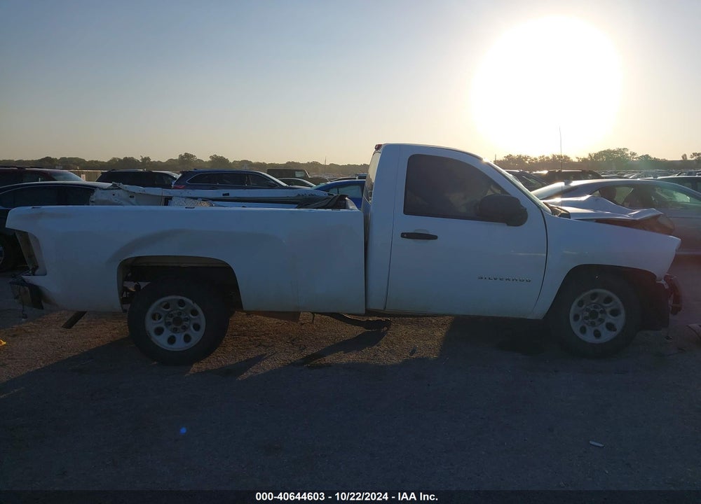 2011 CHEVROLET SILVERADO 1500 WORK TRUCK VIN: 1GCNCPEX0BZ402076