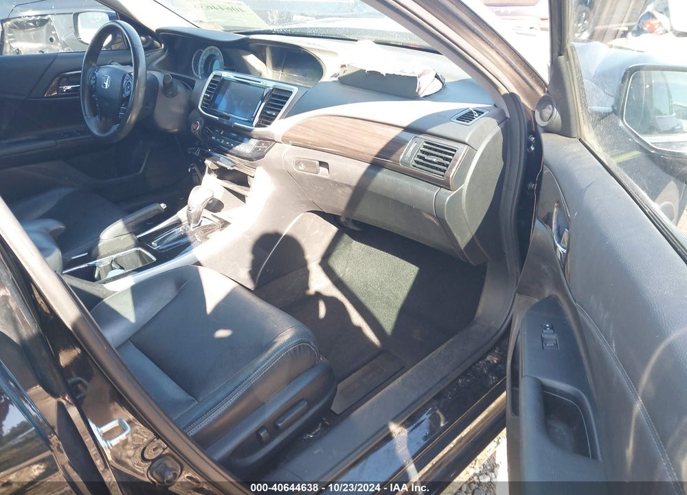 2017 HONDA ACCORD TOURING V6 VIN: 1HGCR3F98HA013080