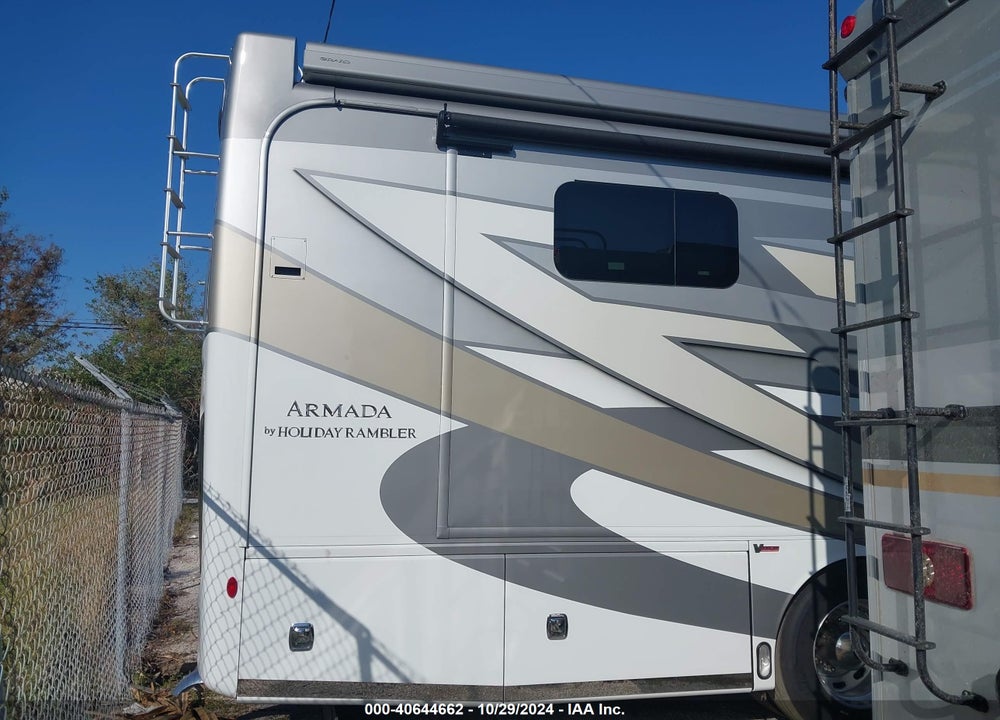 2024 HOLIDAY RAMBLER FREIGHTLINER  ARMADA MOTOR HOME XC VIN: 4UZACGFEXRCVJ4419