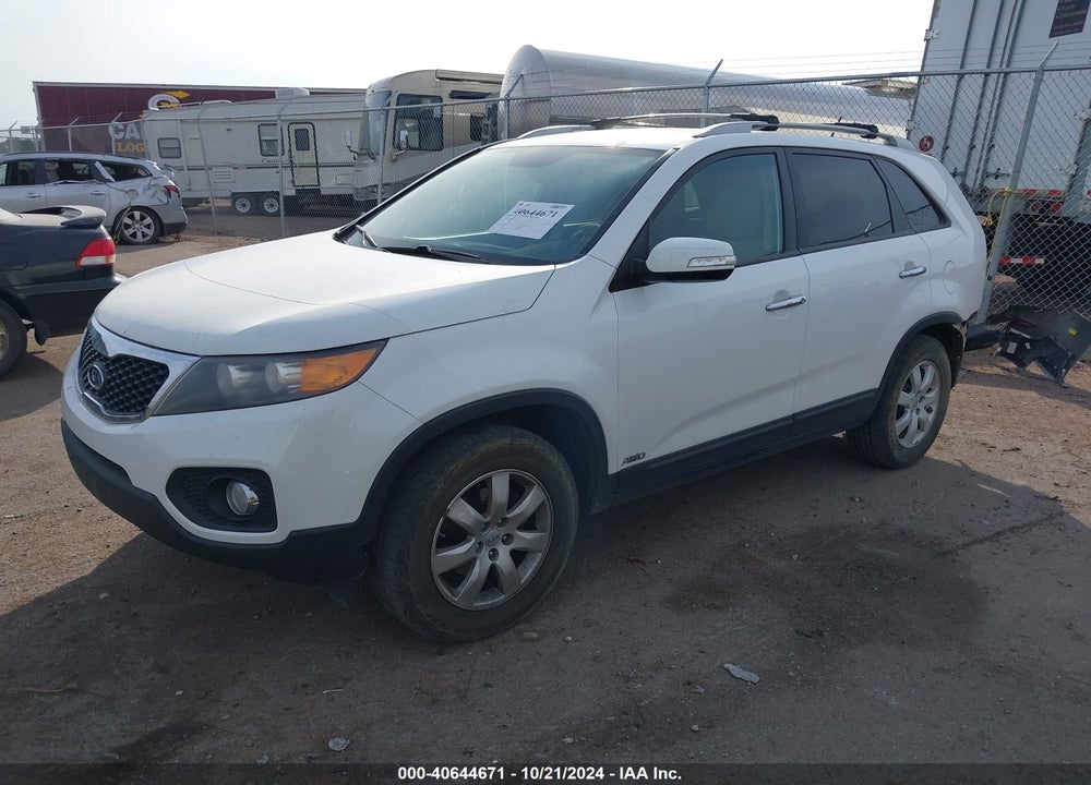 2012 KIA SORENTO LX VIN: 5XYKTCA68CG217797