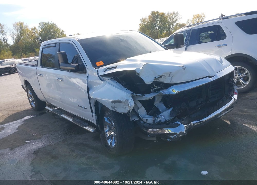 2019 RAM 1500 BIG HORN/LONE STAR 4X4 6'4 BOX VIN: 1C6SRFMT4KN536016