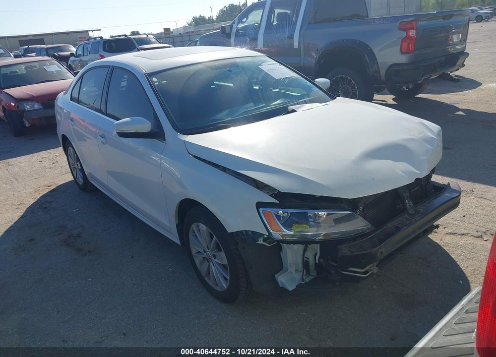 2015 VOLKSWAGEN JETTA 1.8T SE VIN: 3VWD07AJ8FM313432