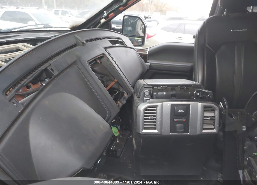2017 FORD F-350 PLATINUM VIN: 1FT8W3DT4HEB52305