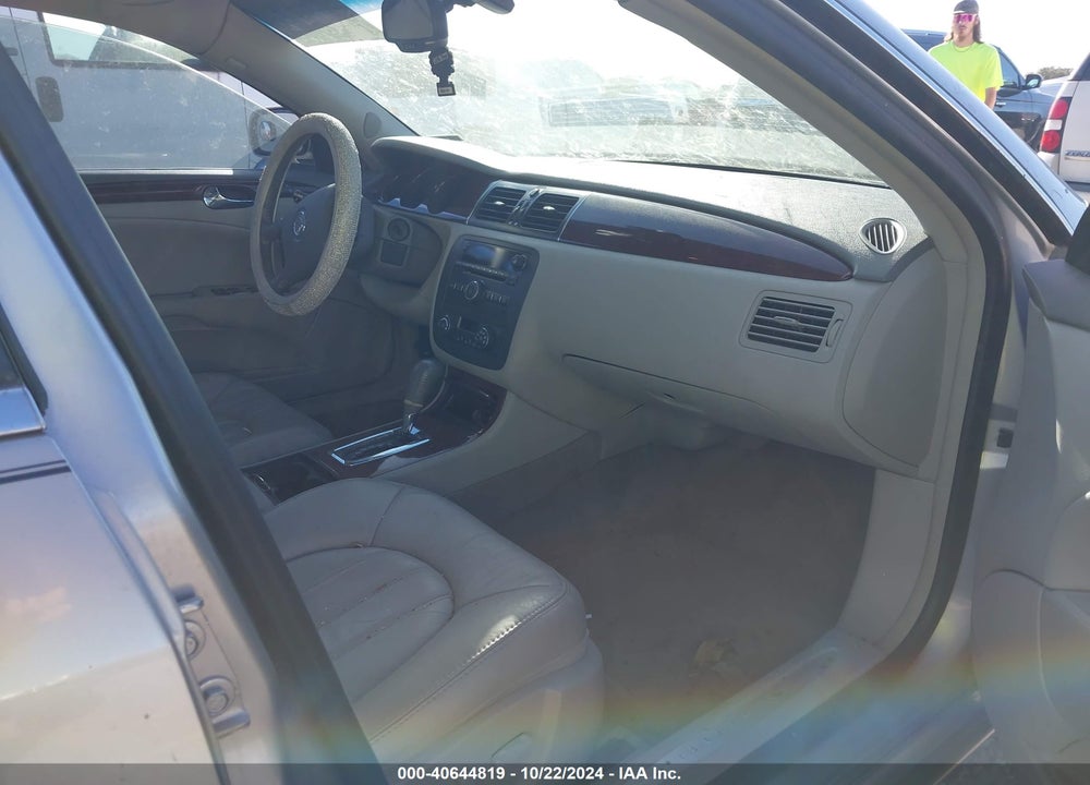 2008 BUICK LUCERNE CXL VIN: 1G4HD572X8U174444