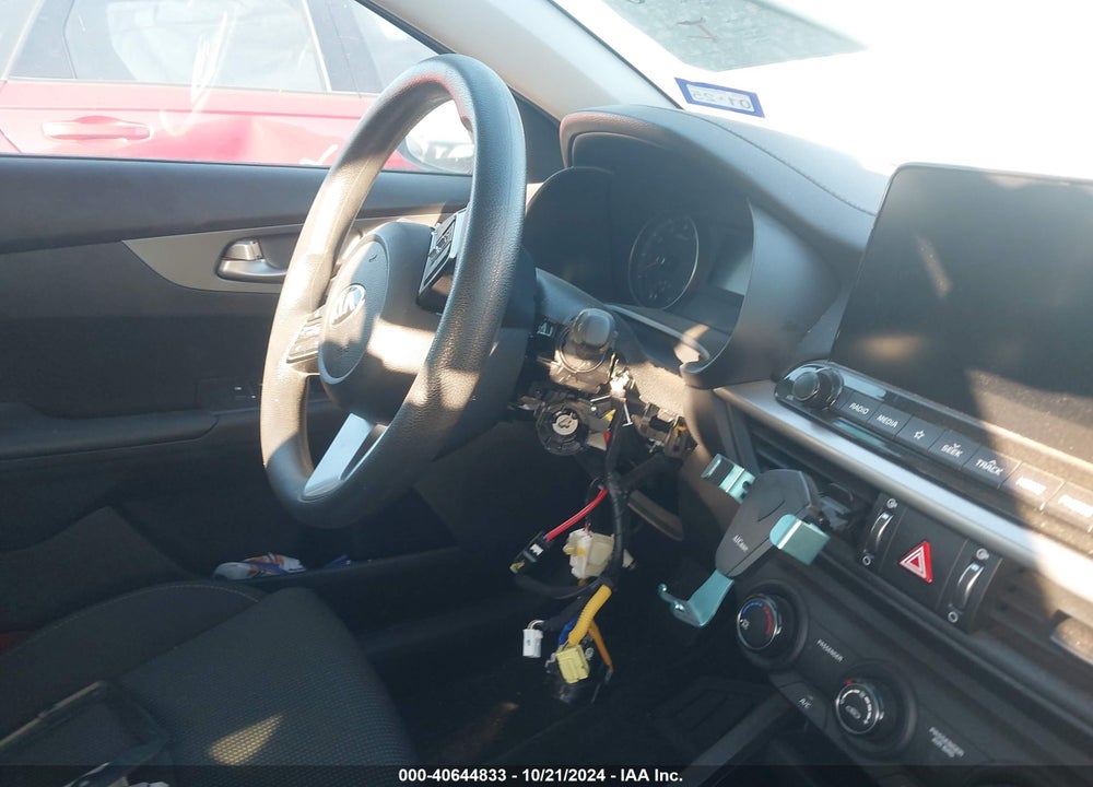 2021 KIA FORTE FE VIN: 3KPF24AD6ME300457