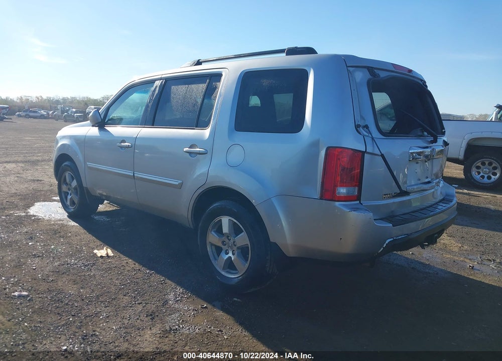 2011 HONDA PILOT EX-L VIN: 5FNYF4H64BB084426