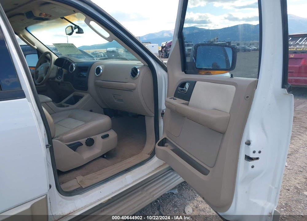 2005 FORD EXPEDITION EDDIE BAUER/KING RANCH VIN: 1FMFU18535LA65883