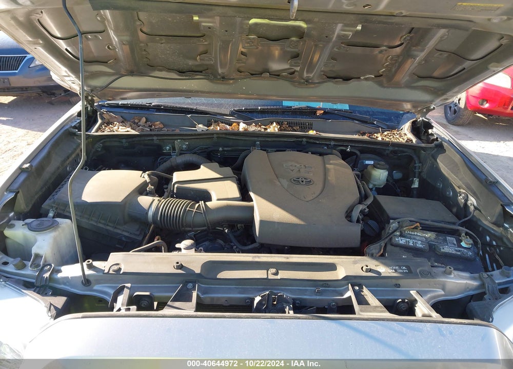 2017 TOYOTA TACOMA SR V6 VIN: 3TMCZ5AN3HM081000