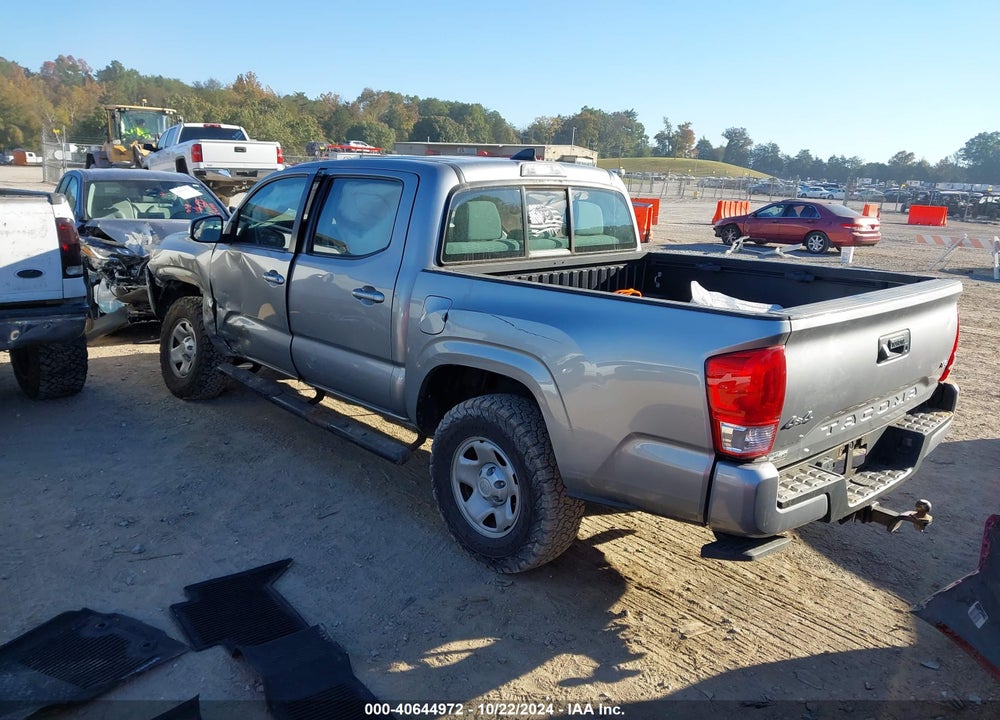 2017 TOYOTA TACOMA SR V6 VIN: 3TMCZ5AN3HM081000
