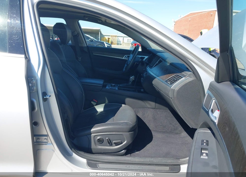 2017 GENESIS G80 3.8 VIN: KMHGN4JE3HU201652