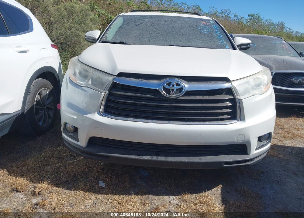 2014 TOYOTA HIGHLANDER LE PLUS V6 VIN: 5TDZKRFH5ES023796