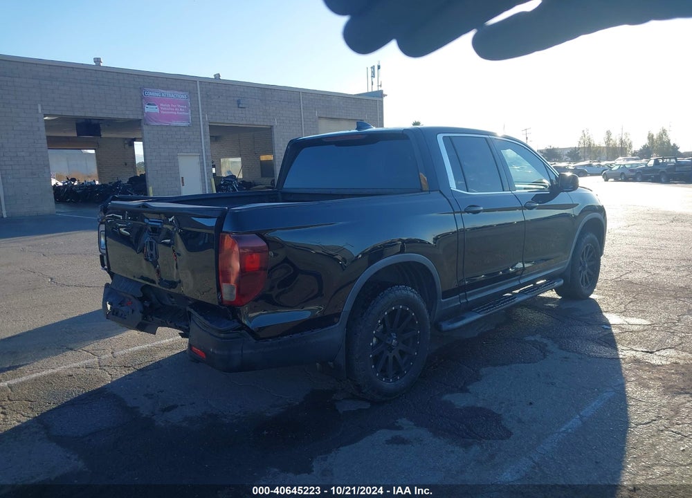 2017 HONDA RIDGELINE RTL VIN: 5FPYK3F52HB030395