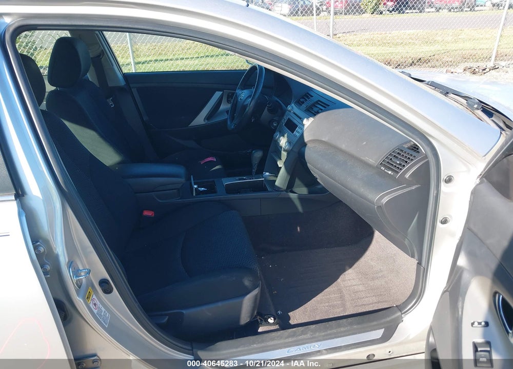 2011 TOYOTA CAMRY SE VIN: 4T1BF3EKXBU196894