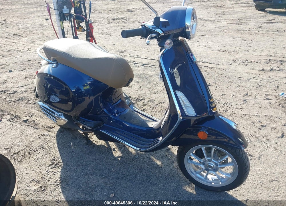2022 VESPA PRIMAVERA/SPRINT 50 VIN: ZAPCA06B0N5105634