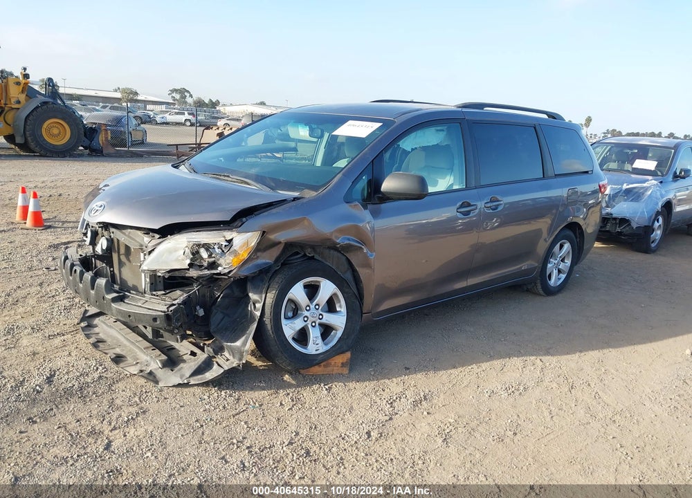 2015 TOYOTA SIENNA LE 8 PASSENGER VIN: 5TDKK3DC3FS656353