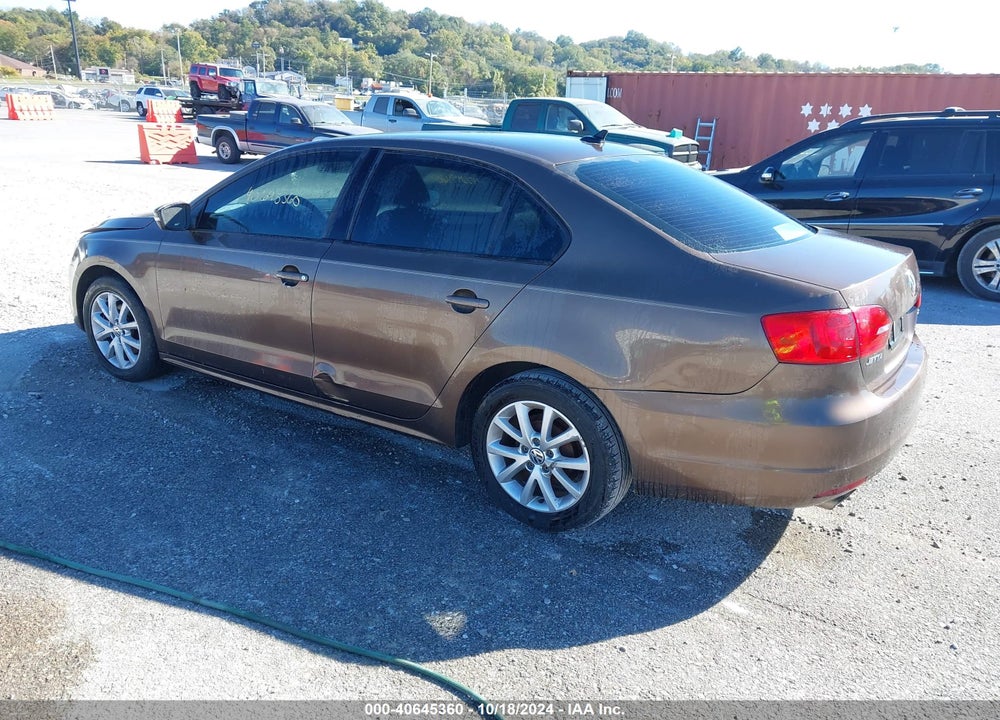 2011 VOLKSWAGEN JETTA 2.5L SE VIN: 3VWDZ7AJ7BM364100