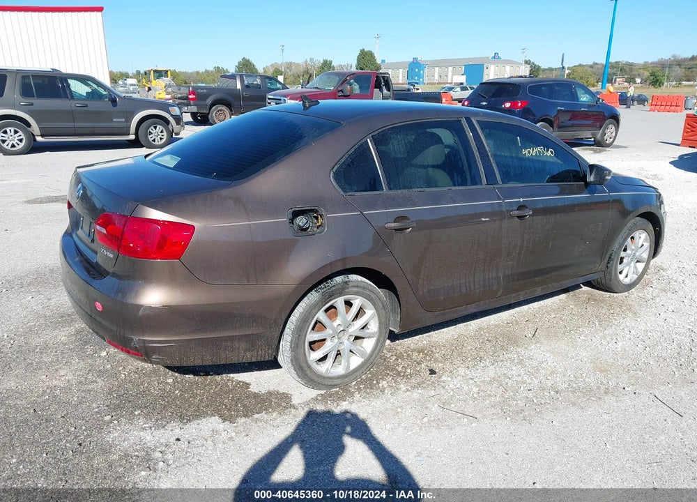 2011 VOLKSWAGEN JETTA 2.5L SE VIN: 3VWDZ7AJ7BM364100