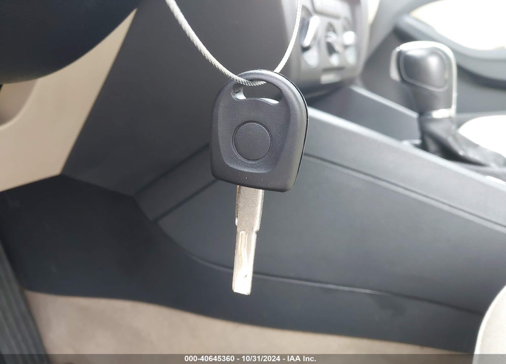 2011 VOLKSWAGEN JETTA 2.5L SE VIN: 3VWDZ7AJ7BM364100