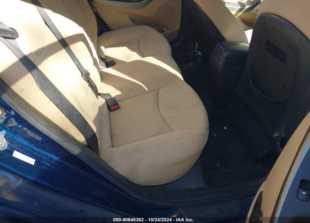 2013 HYUNDAI ELANTRA VIN: KMHDH4AE8DU871153
