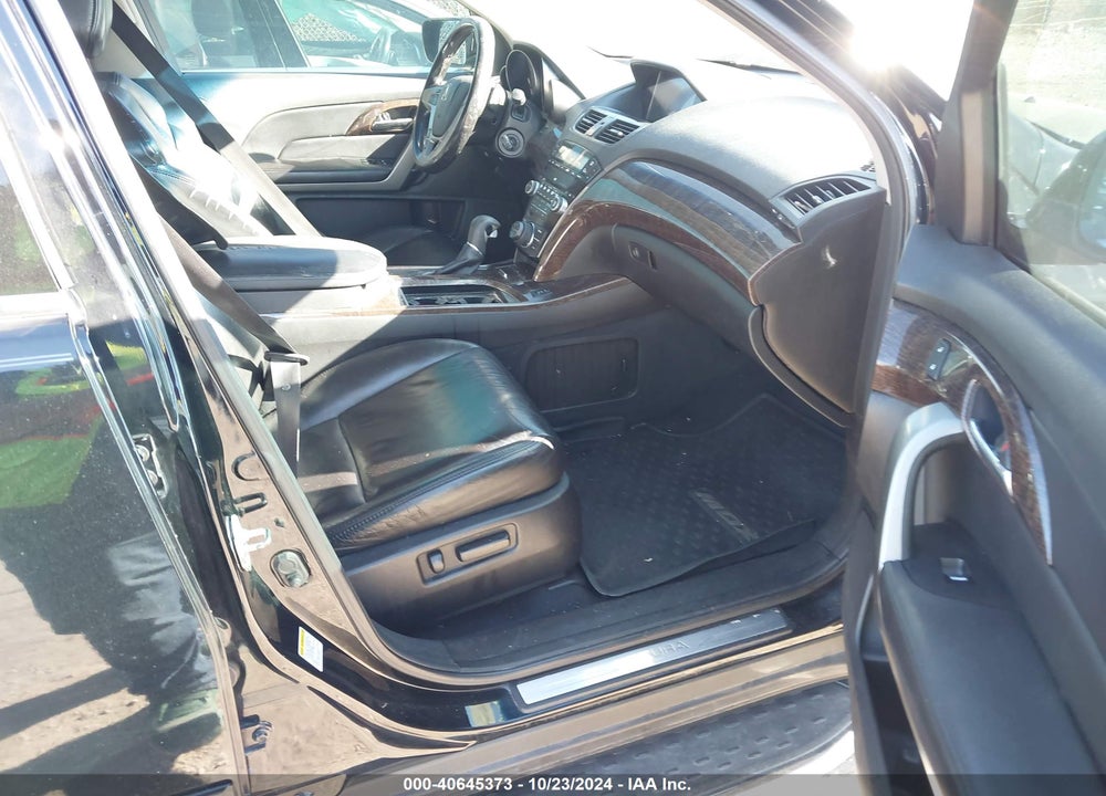 2011 ACURA MDX TECHNOLOGY PACKAGE VIN: 2HNYD2H68BH520001
