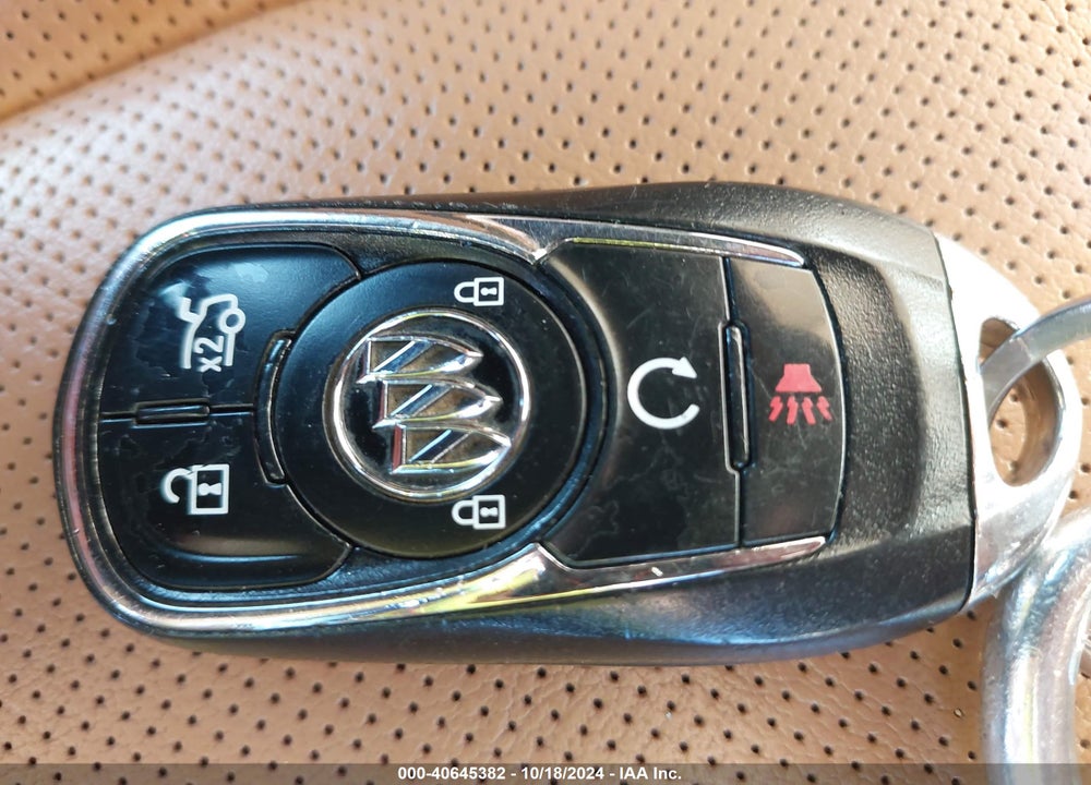 2018 BUICK LACROSSE VIN: 1G4ZP5SZ6JU102047