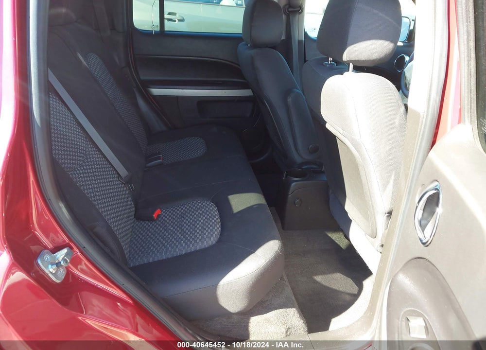 2010 CHEVROLET HHR LS VIN: 3GNBAADB2AS543262