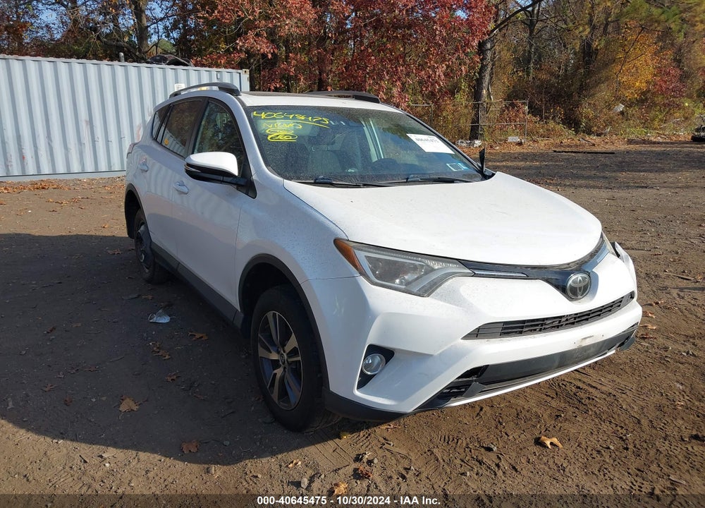 2018 TOYOTA RAV4 ADVENTURE/XLE VIN: 2T3WFREV8JW458836