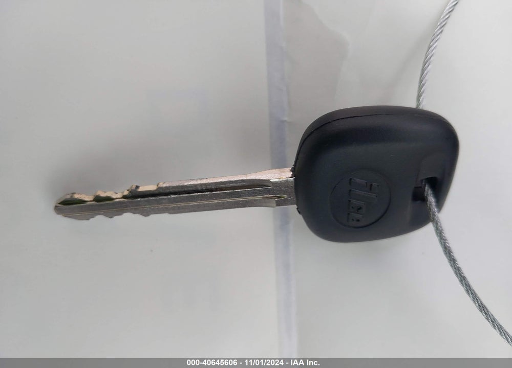 2010 TOYOTA COROLLA LE VIN: 1NXBU4EE3AZ277188